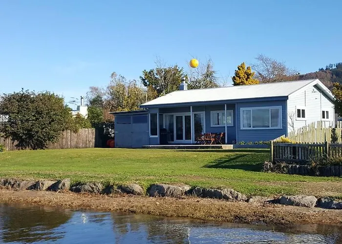Blue Cottage, On The * Rotorua