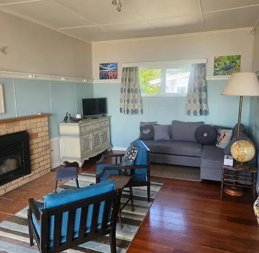 Holiday home Blue Cottage, On The Rotorua